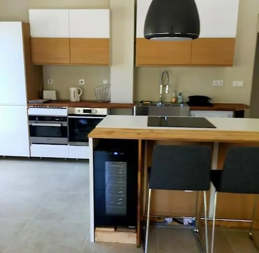 Дом отдыха Mas Interieur Renove 4 Piscine