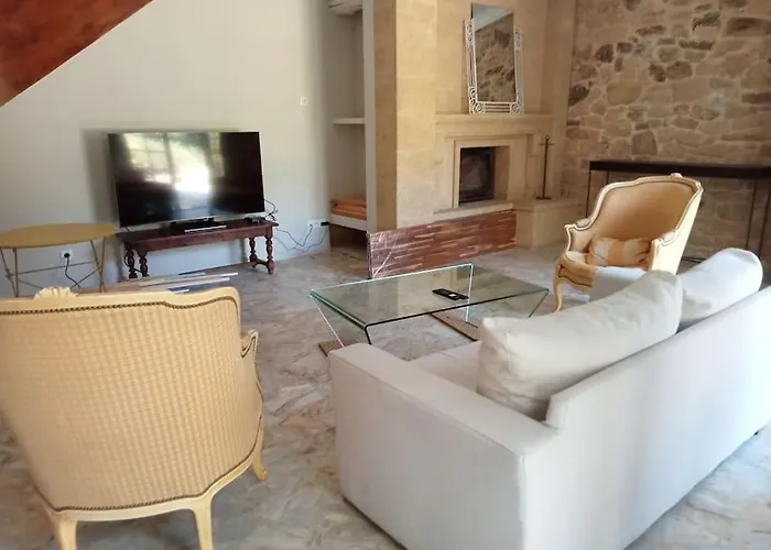 Mas Interieur Renove 4 Piscine *