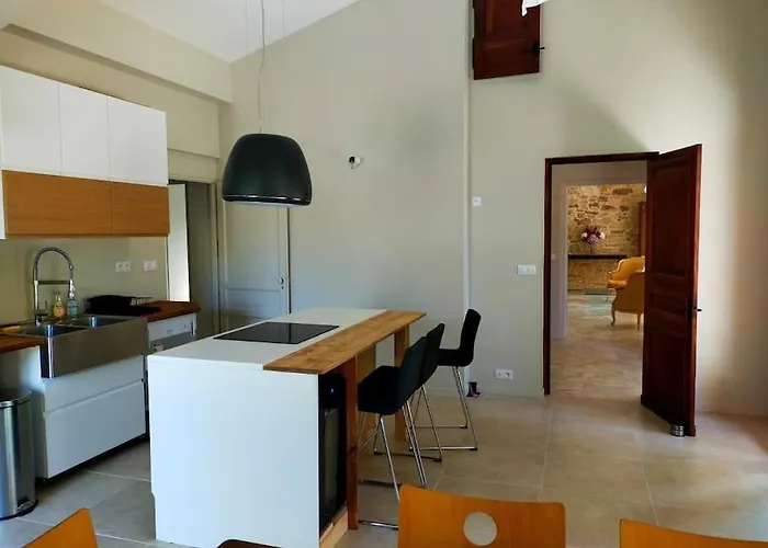 Mas Interieur Renove 4 Piscine * Кастийон-дю-Гар